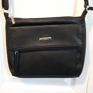 Root crossbody purse